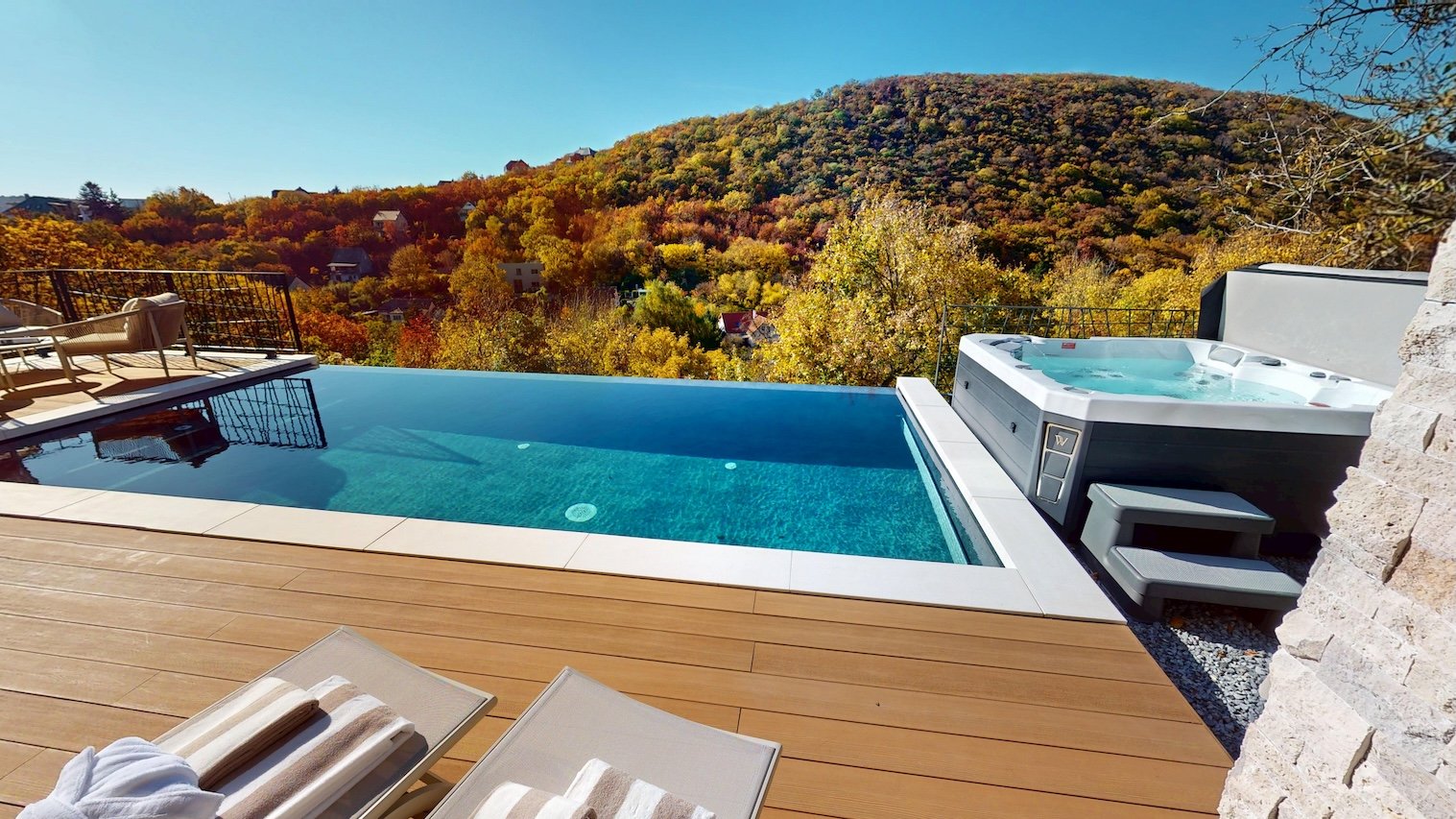 Our Virtual Tours Balaton House Pool And Jacuzzi